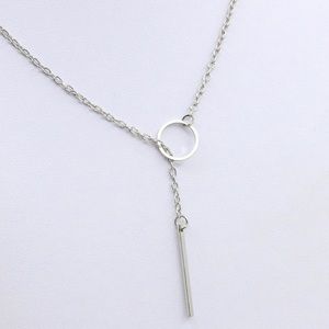 💗NEW! Silver Circle and Bar Chain Necklace